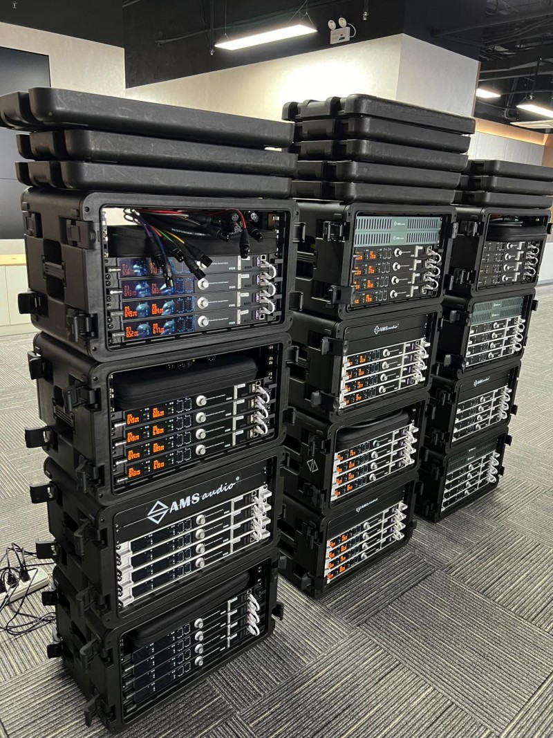 AMSaudio Leads the Live Performance Wireless Microphone Market: Not Because Competitors Are Inferior, but Because It Better Fits Real-World Application Needs