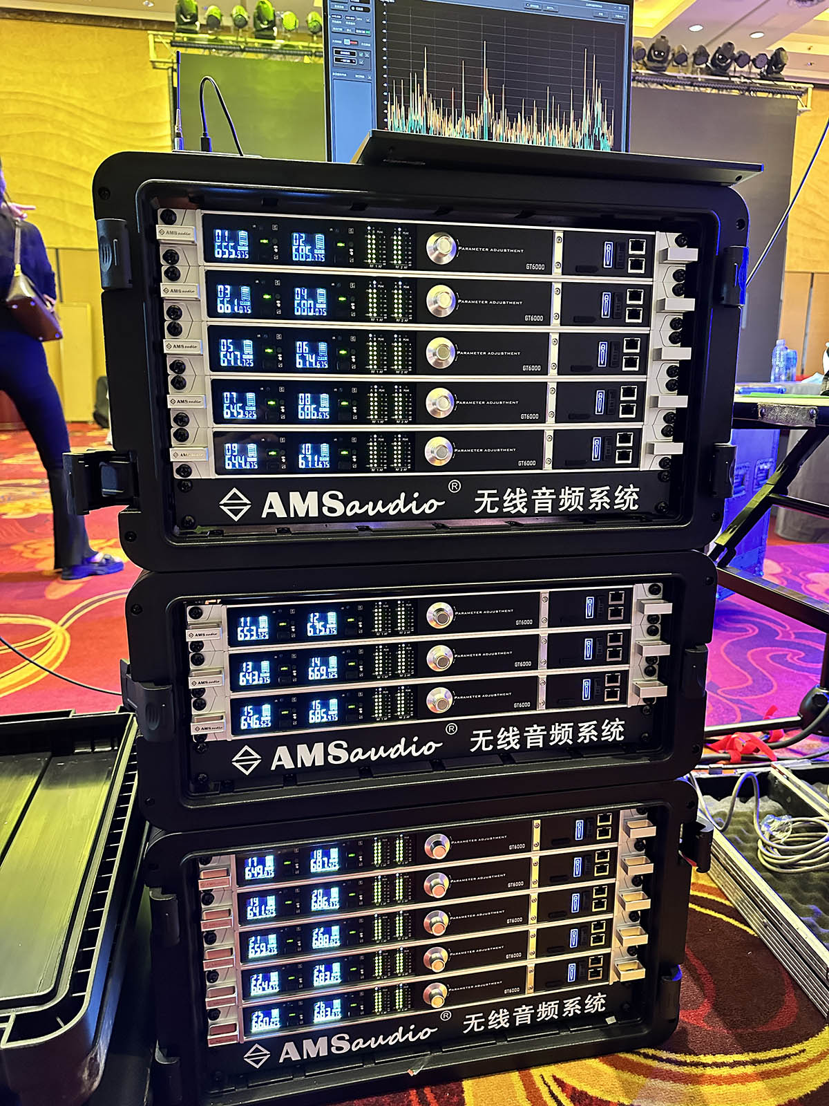 AMSaudio vs. Shure: Choosing the Right Professional Wireless Microphone System